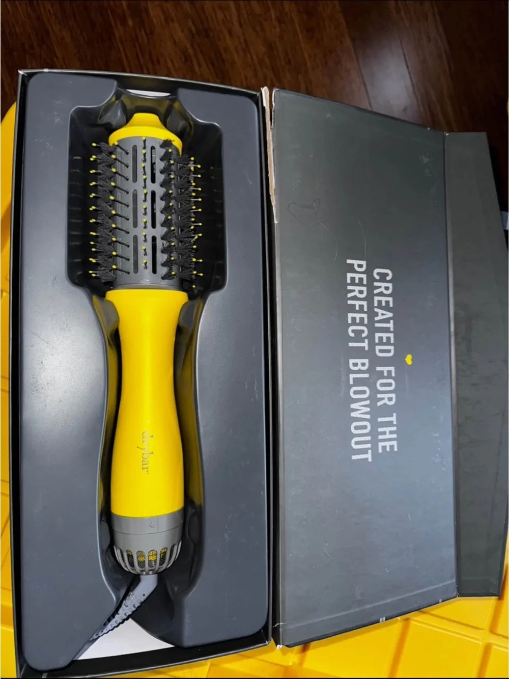 Drybar The Single Shot Round Blow Dryer Brush